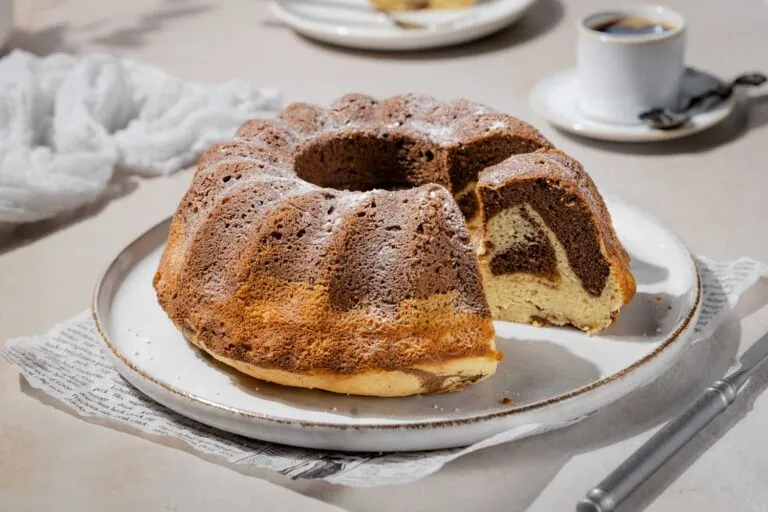 Low Carb Tiramisu-Gugelhupf