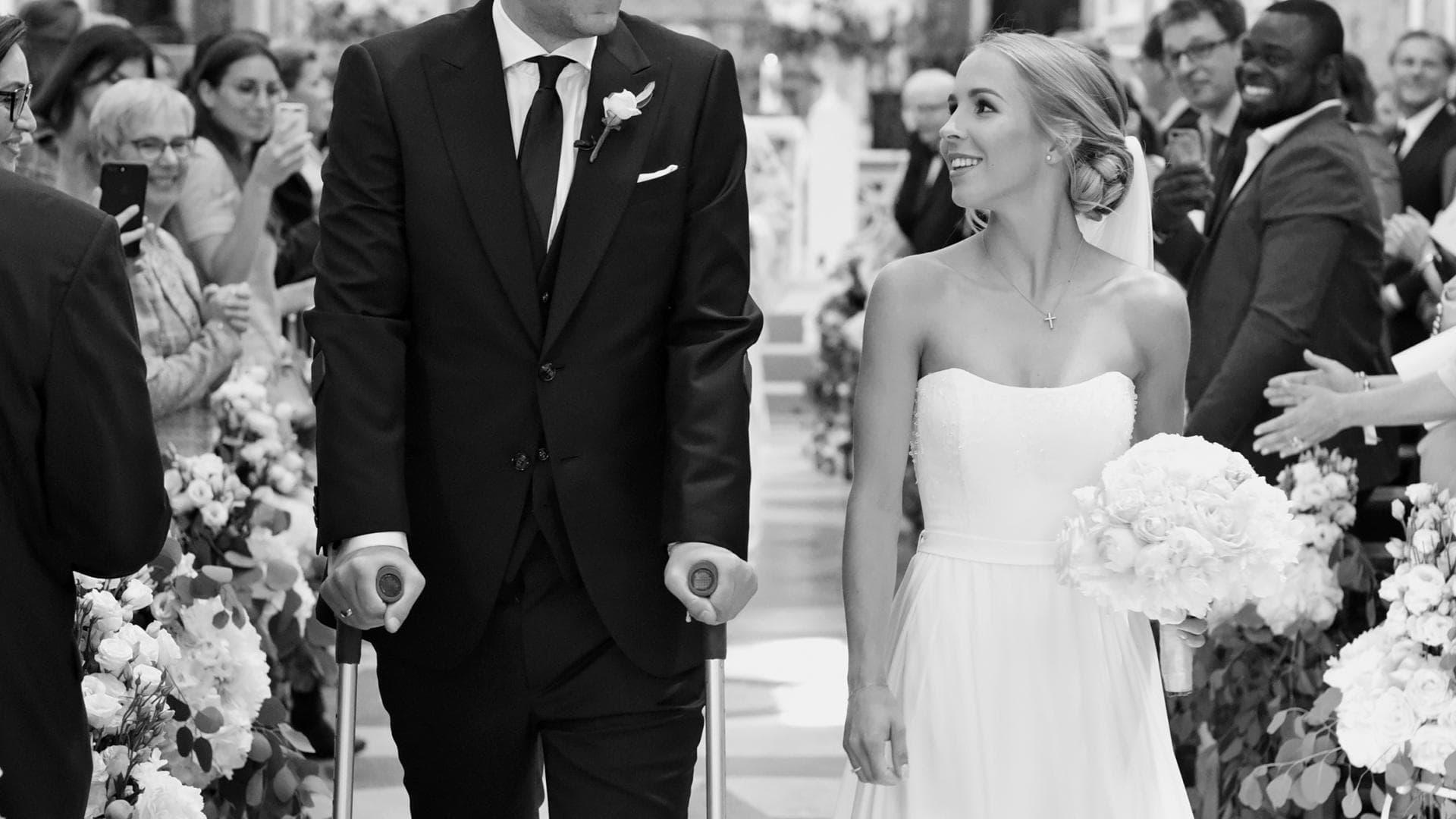 Manuel Neuer und Nina Weiss bei ihrer kirchlichen Hochzeit in Monopoli, Italien, im Jahr 2017.