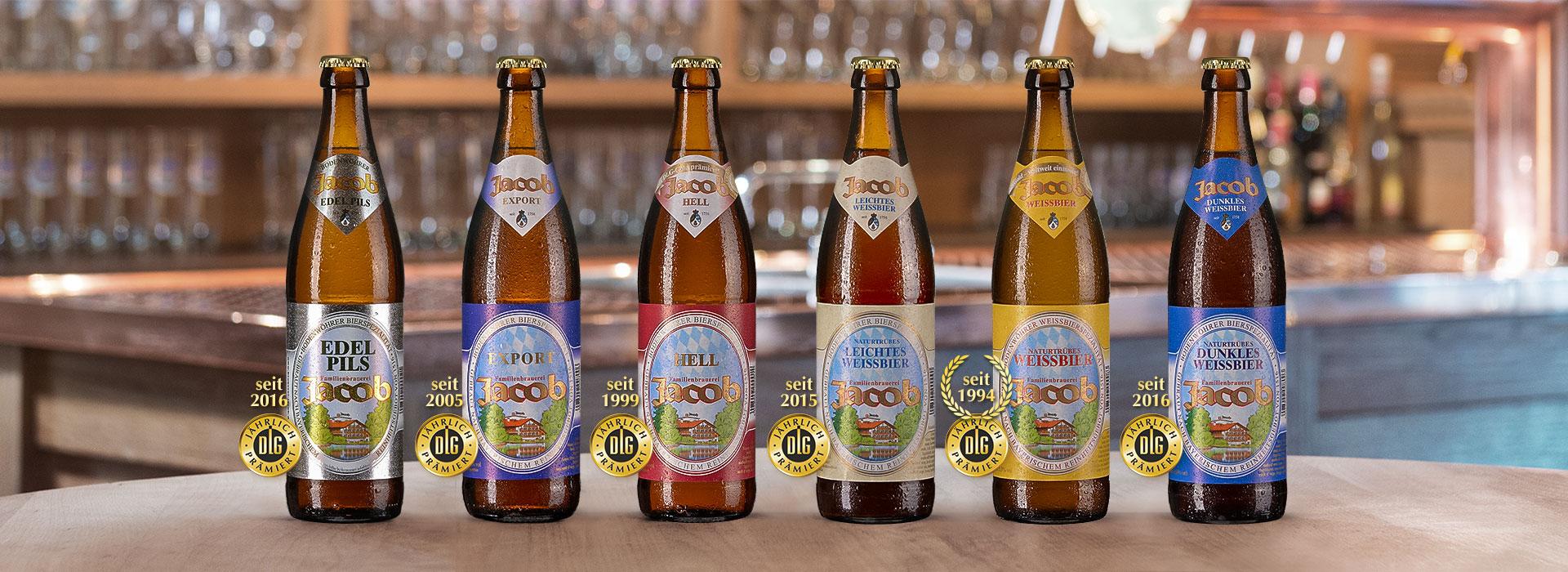 Natürliches Bier in einer deutschen Brauerei, Fokus auf Reinheit und Tradition