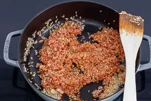 Paella Reis zubereiten