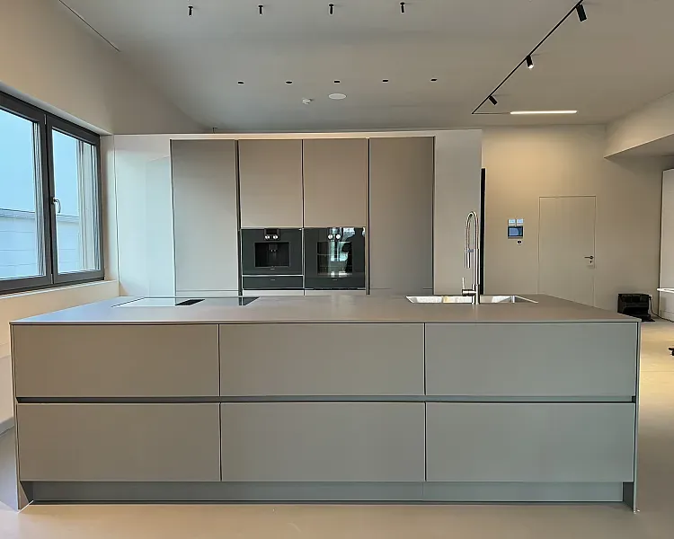 Poggenpohl Plus Segmento - herbstgrau Fenix Schichtstof softmatt