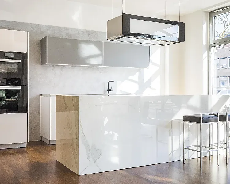 Poggenpohl +Segmento mit Keramik APL im Abverkauf