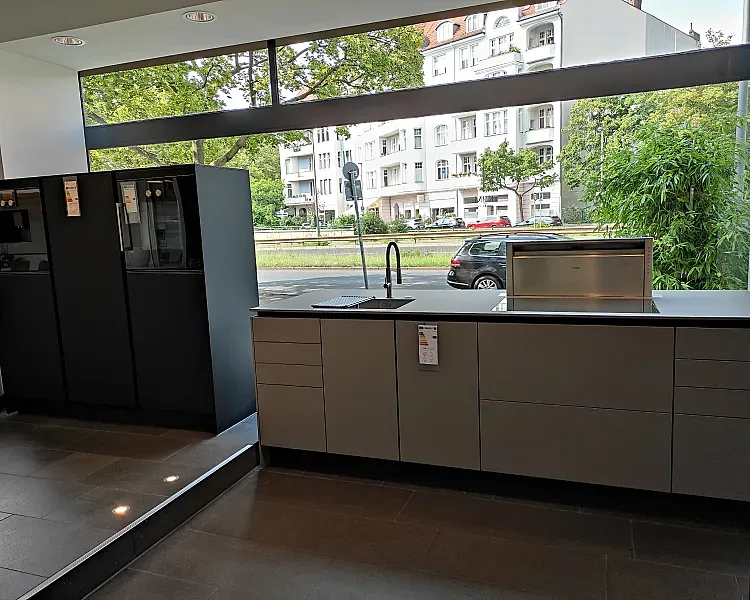 Poggenpohl Segmento Y Designküche mit Insel