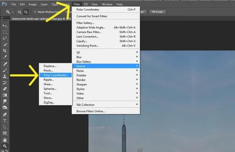 Polarkoordinaten im Menü Filter, Verzerren auswählen.