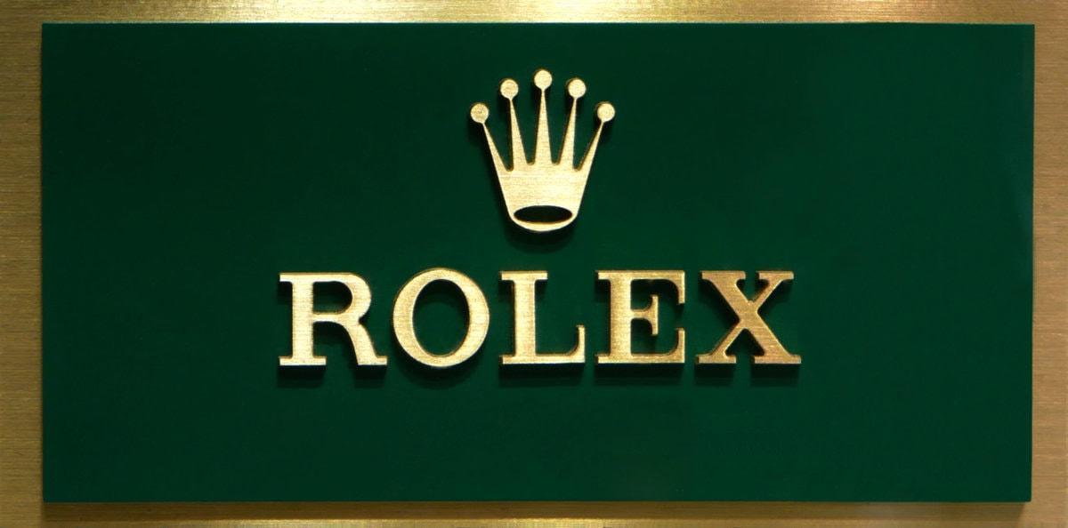 Hans Wilsdorf in seinen frühen Jahren, der die Vision einer präzisen Rolex Schweizer Uhr in Genf verfolgt.