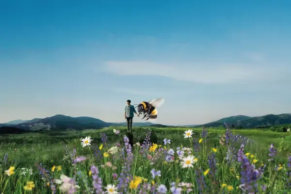 Sebastian Vettel engagiert sich in der Landwirtschaft, sein neuer Beruf nach der Formel 1, um Nachhaltigkeit zu fördern.