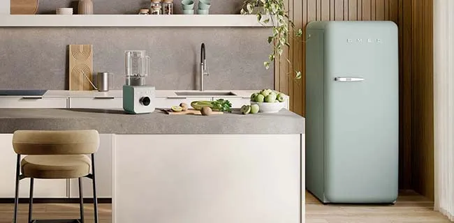 SMEG Kühlschrank in Pastellgrün