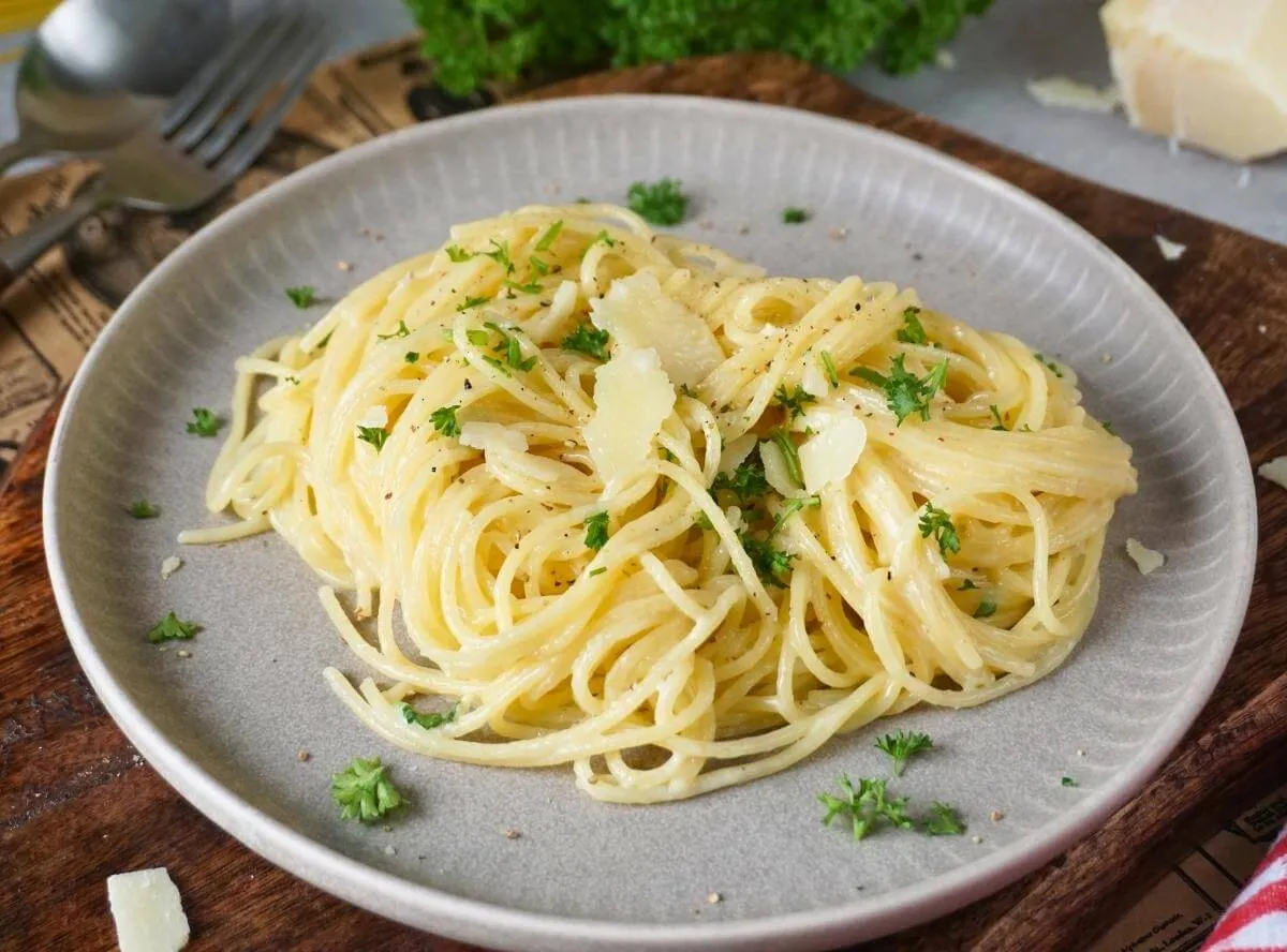 Spaghetti Pasta Alfredo