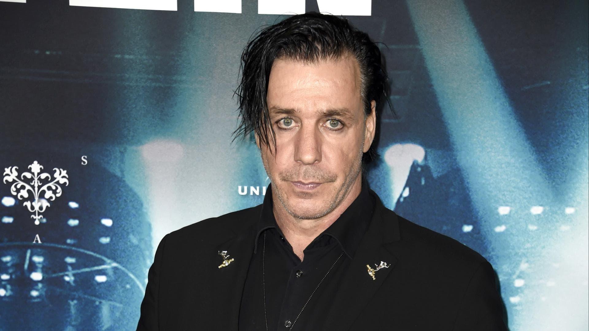 Till Lindemann mit seiner Tochter Nele, Einblick in sein Privatleben und frühere Beziehungen.