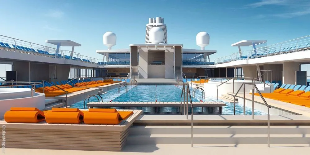 TUI Mein Schiff Kreuzfahrtschiff Pool