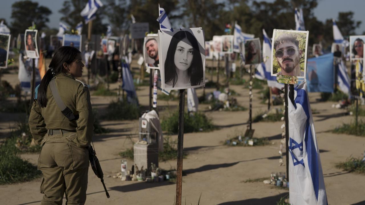 Ursula von der Leyen bei der Vorstellung eines EU-Hilfsprogramms für Palästina