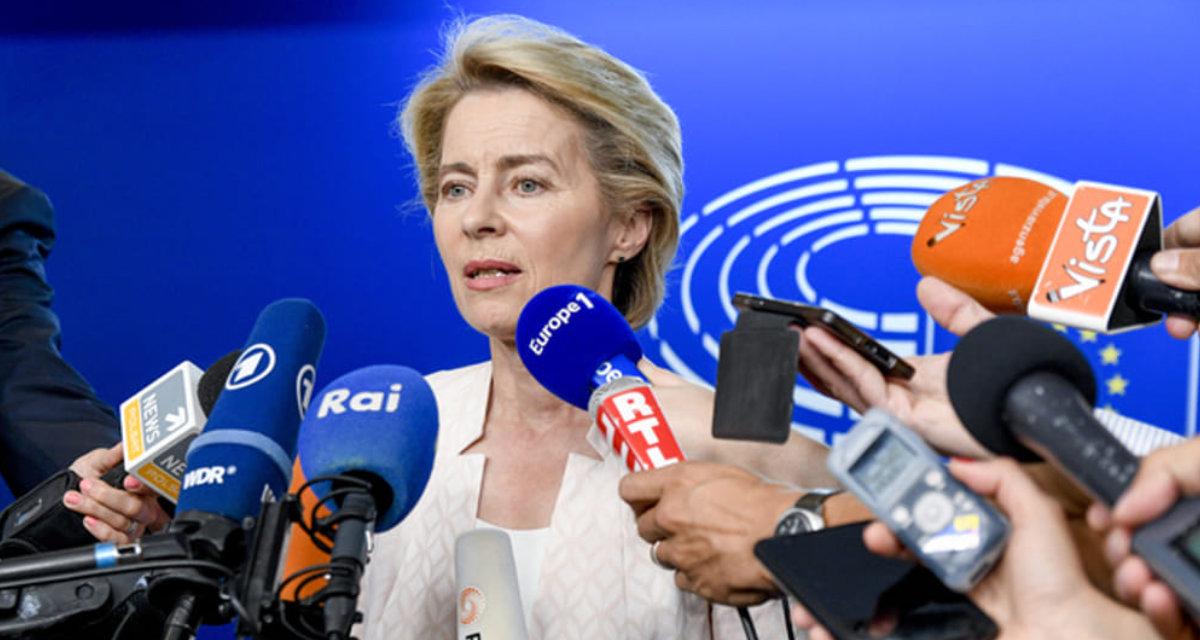 Bilder von Ursula von der Leyen als Präsidentin der Europäischen Kommission in Brüssel