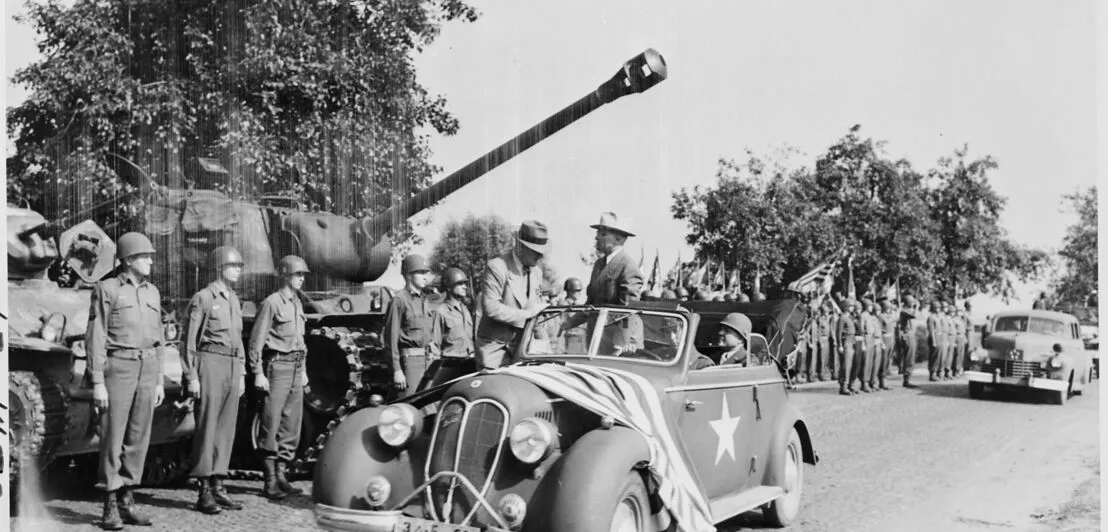 US-Präsident Harry S. Truman nutzte 1945 für einen Truppenbesuch in der Nähe von Frankfurt am Main einen Stoewer Arkona.