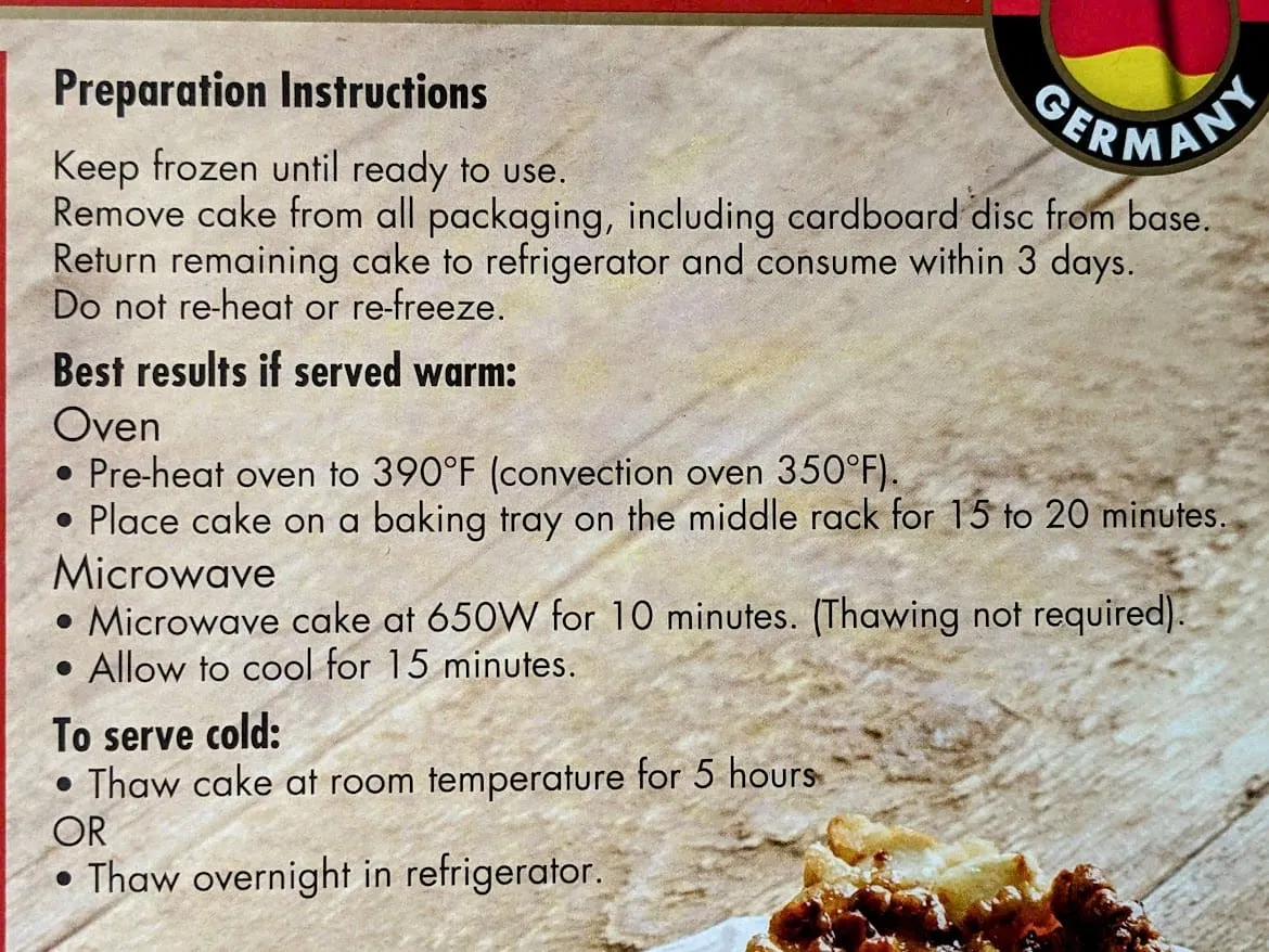 Vorbereitungshinweise für den Aldi Apfel-Walnuss-Kuchen, einschließlich Back-, Mikrowellen- und Auftauanweisungen.