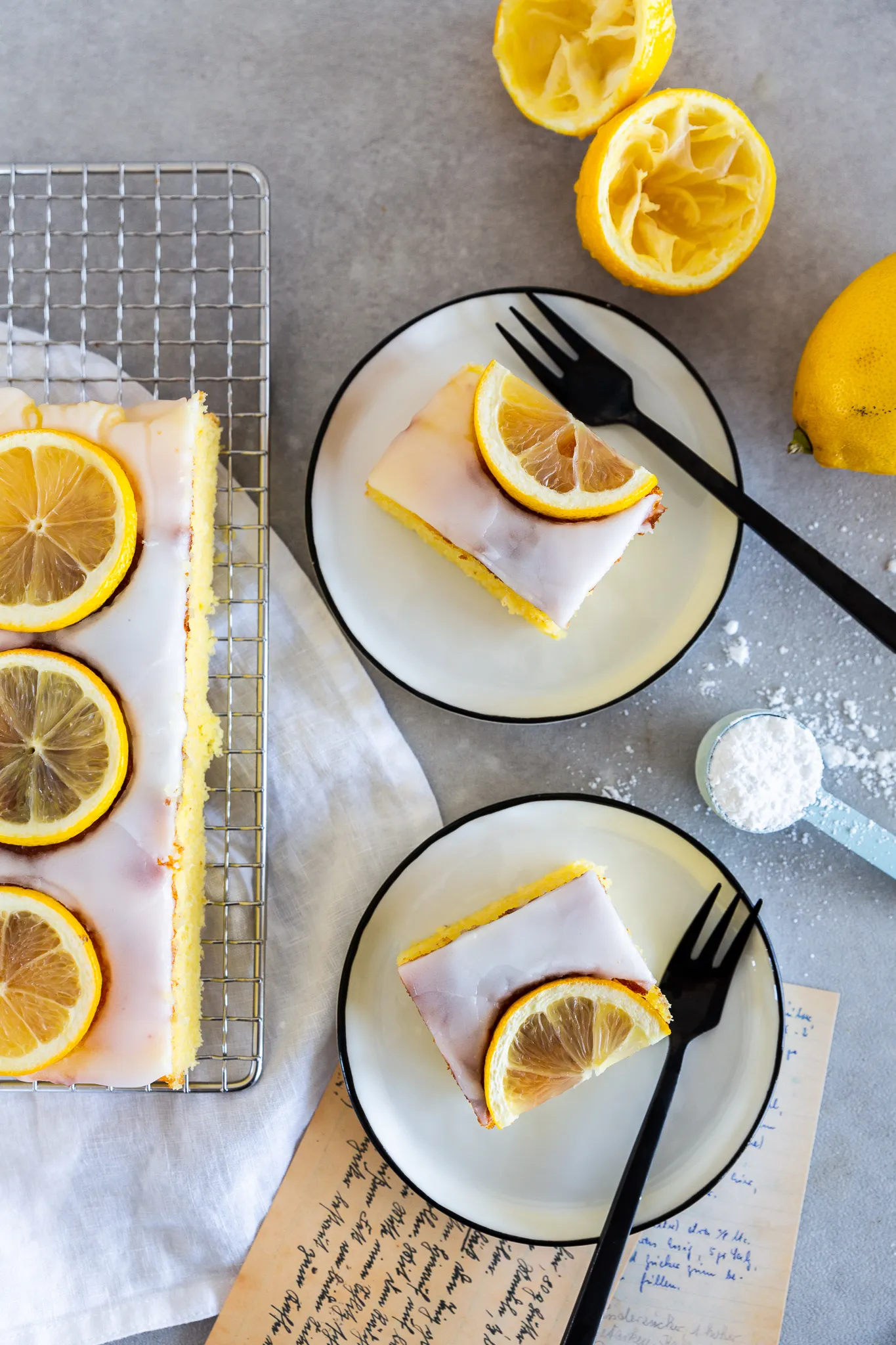 Zitronenkuchen mit Glasur