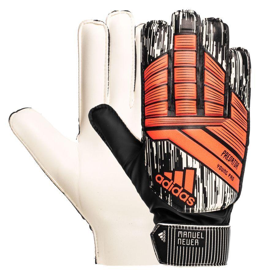 Adidas Torwarthandschuhe für Kinder im Stil von Manuel Neuer, Fokus auf den Grip und das Logo.