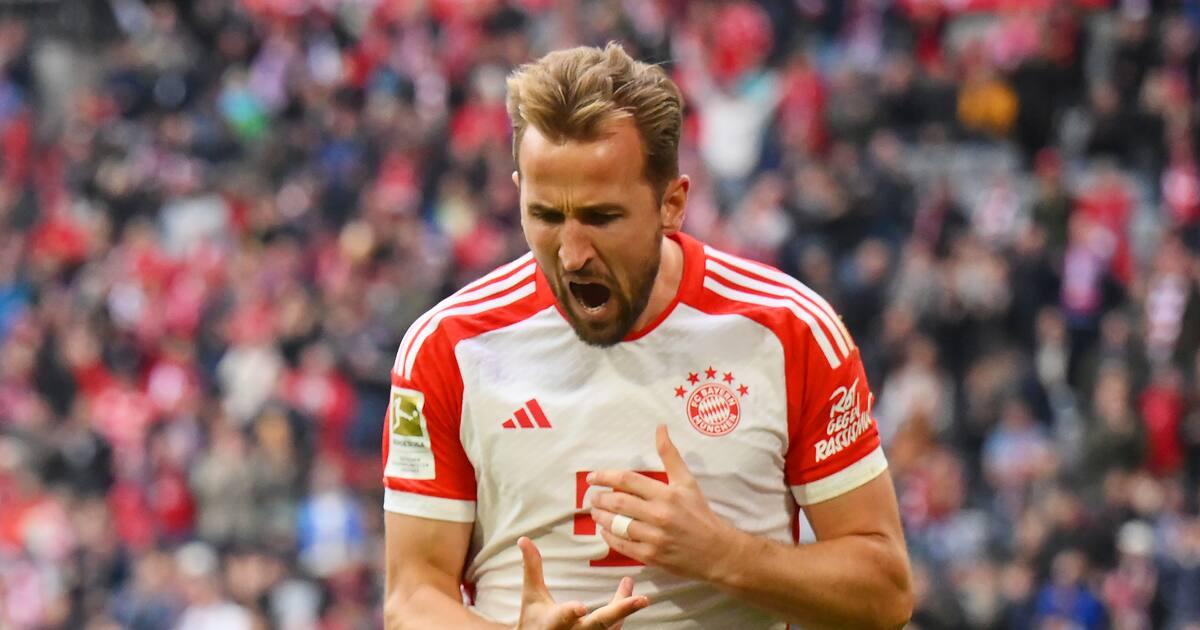 Harry Kane feiert Tor für Bayern München im Bundesliga-Spiel
